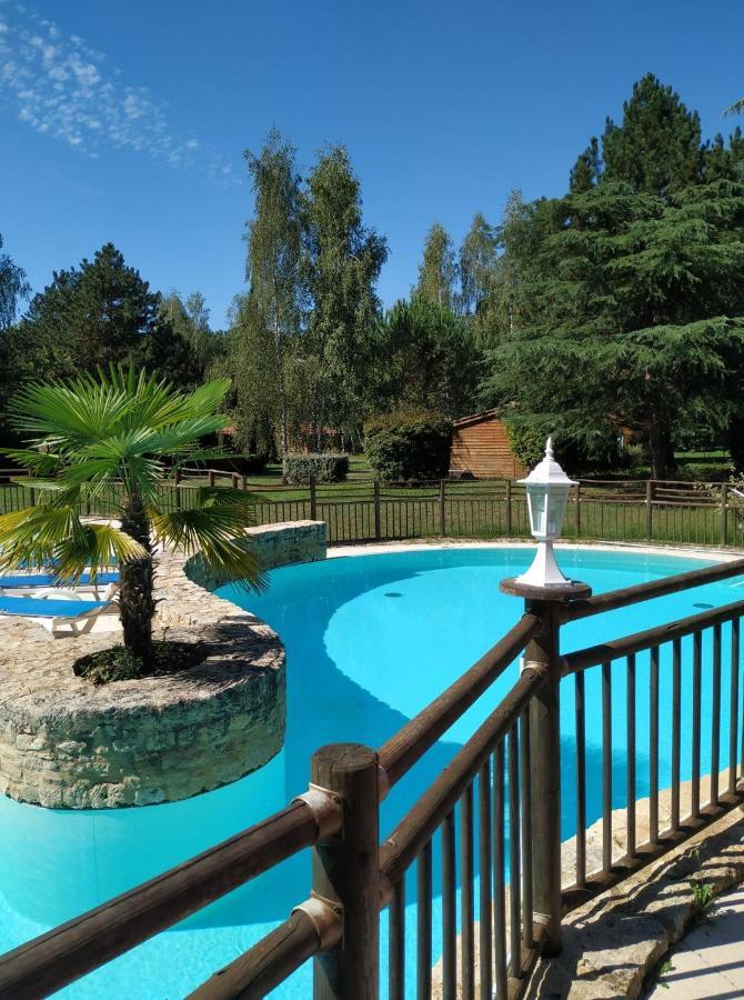 Domaine De Guillalmes Hotel Fumel ภายนอก รูปภาพ